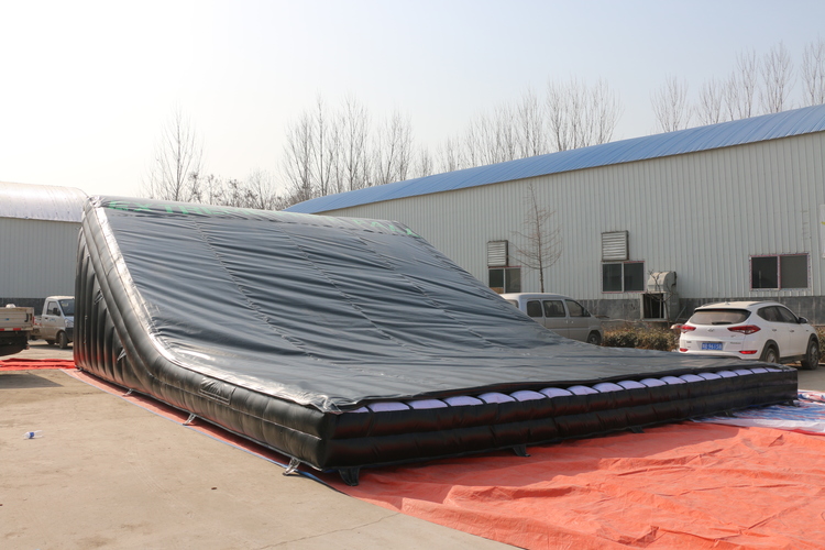 commercial airbag landing pad