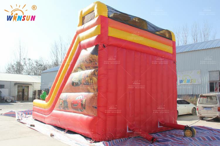 Commercial-grade racing-themed inflatable slide 8x5x6m supplier