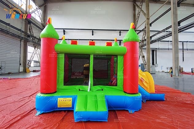 Inflatable Bouncy Castle With Slide for kids