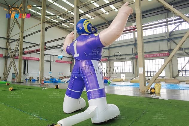 Customizable 4.57m Inflatable Athlete for Sports Sponsorships