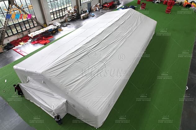 Airtight inflatable structure with fail-safe independent air columns