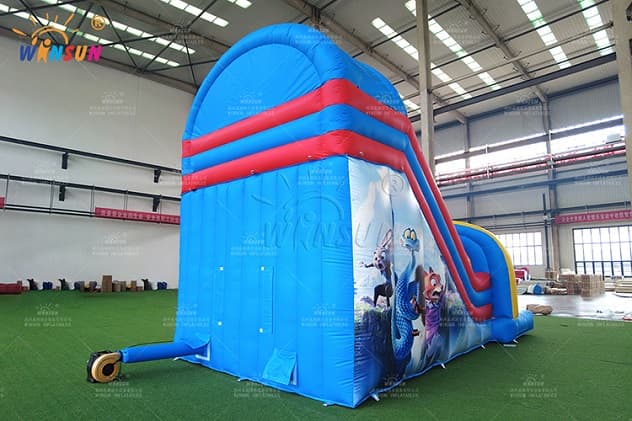 Customizable PVC Tarpaulin Inflatable Slide for Theme Parks and Carnivals