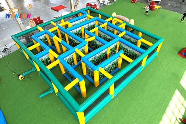 Durable Tarpaulin Inflatable Corn Maze for Team Building