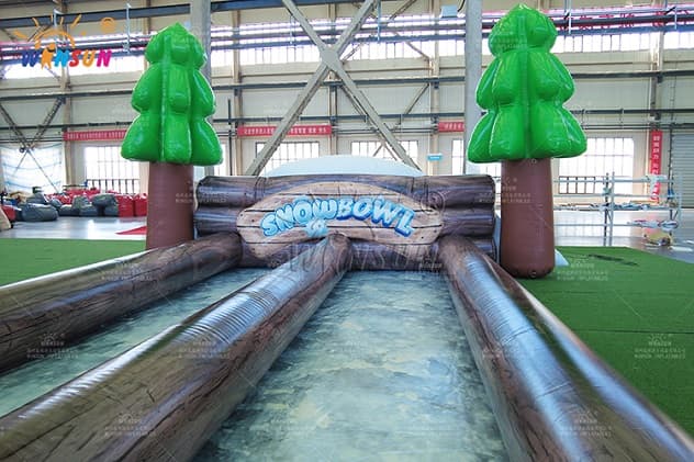 Customized winter theme inflatable game supplier